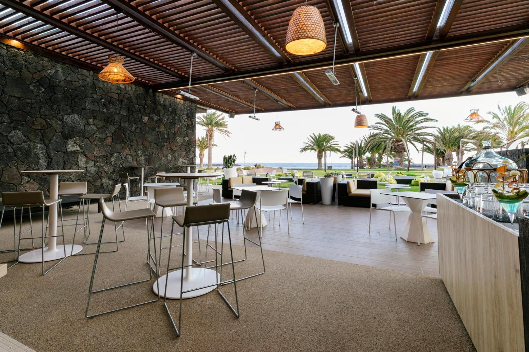 Hd Beach Resort Costa Teguise Esterno foto